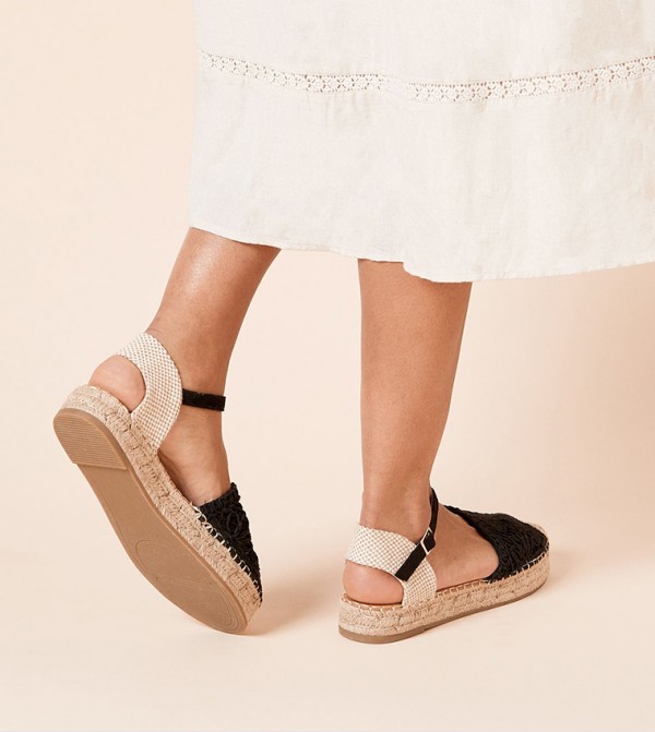 Dorothy Perkins Dorothy Perkins - Black Espadrilles