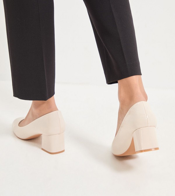 Good For the Sole Good For the Sole - Nude Pumps