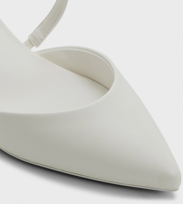 Call it Spring Call It Spring - White Pumps