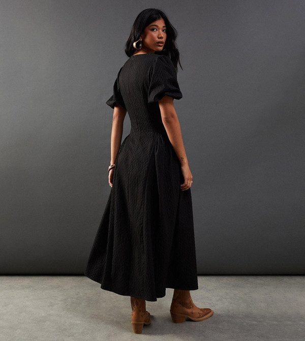 ويرهاوس  - أسود Maxi Dresses