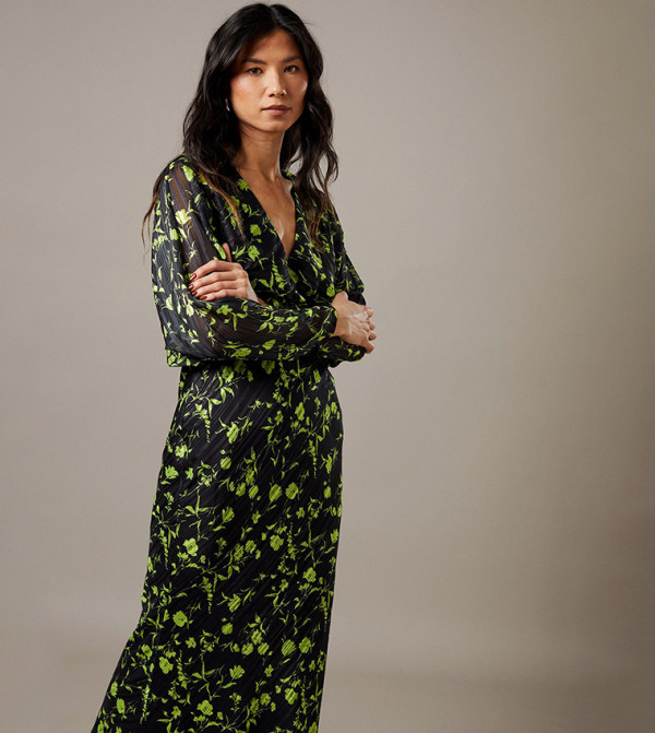 ويرهاوس  - أخضر Midi Dresses