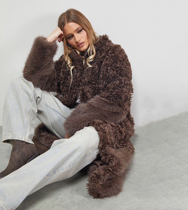 ويرهاوس  معاطف - CHOCOLATE معاطف