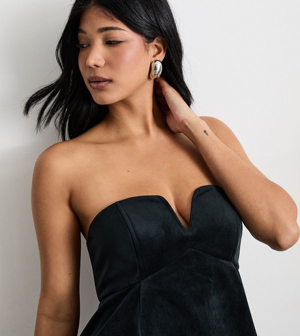 Warehouse  - Black Sleeveless Tops