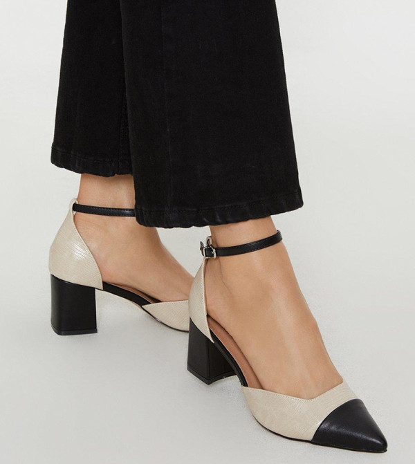 Wallis Wallis - Beige Pumps