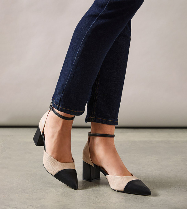 واليس - اوتليت - بيج أحذية بكعب