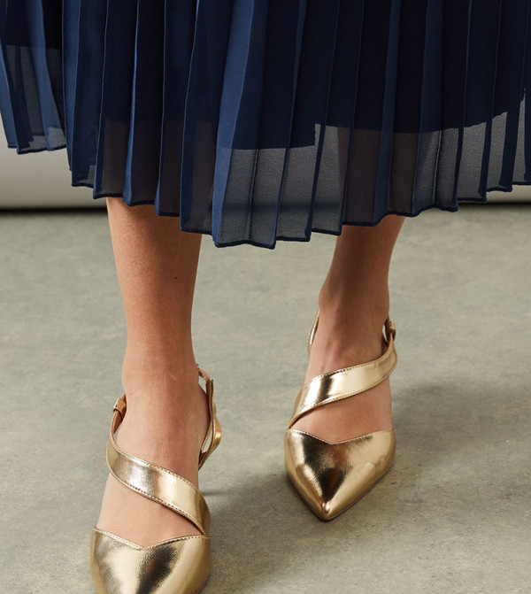 Wallis Wallis - Gold Pumps