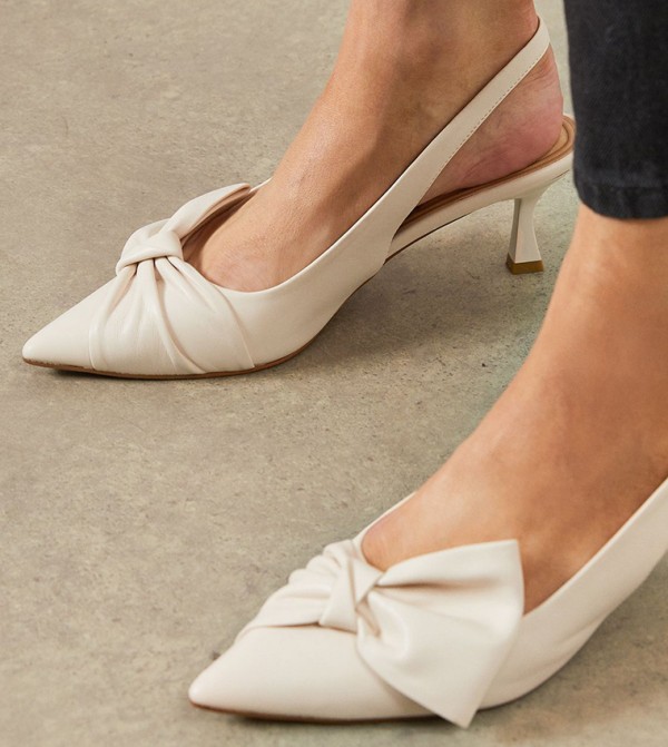 Wallis Wallis - Beige Pumps