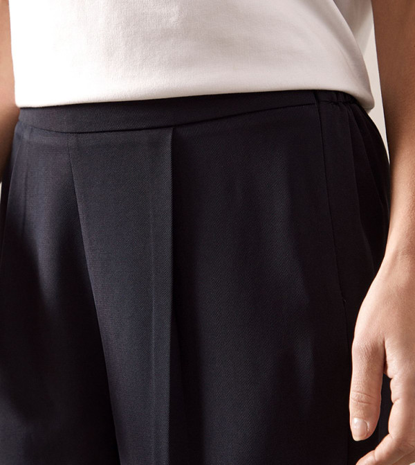 واليس  واليس - كحلي بنطال كاجوال