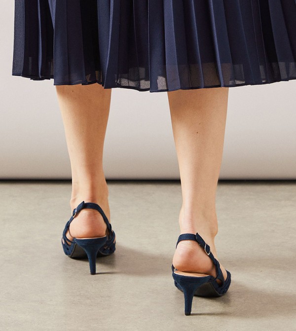 Wallis  - Navy Heels