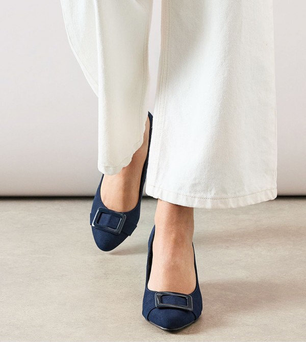 Wallis  - Navy Pumps