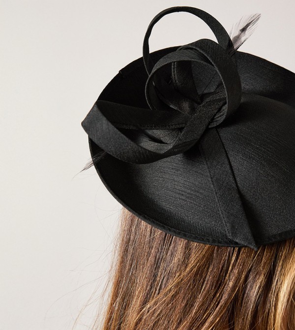 Wallis  Caps & Hats - Black Headbands