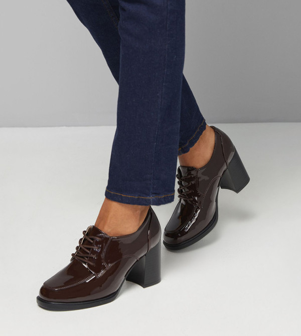 Wallis  Loafers & Mocassins - Brown undefined