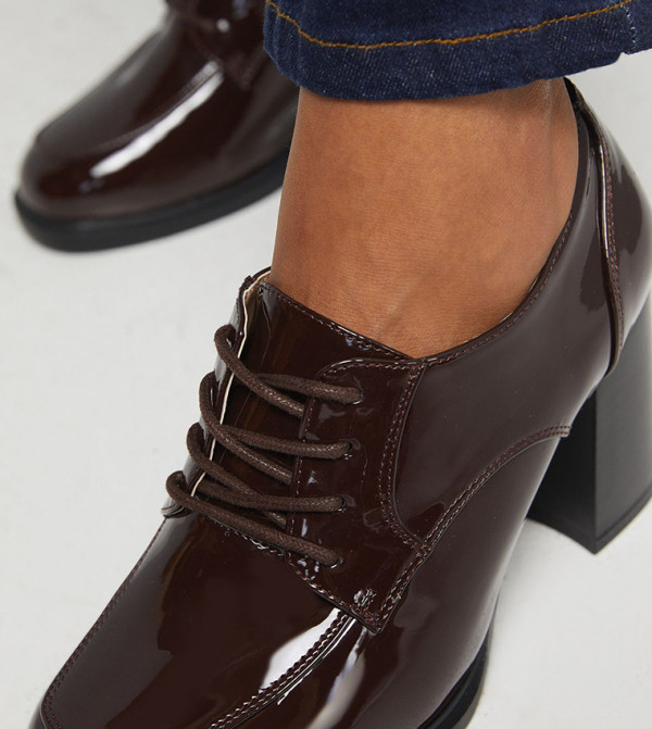 Wallis  Loafers & Mocassins - Brown undefined