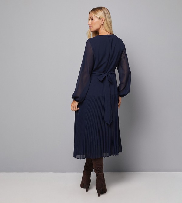 واليس   فساتين ميدي  - كحلي مزرق  Midi Dresses