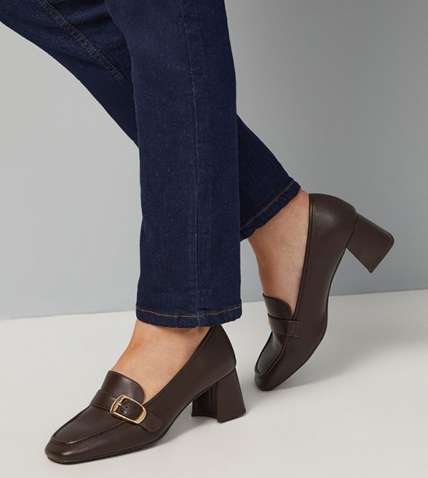 Wallis Wallis - Brown Pumps