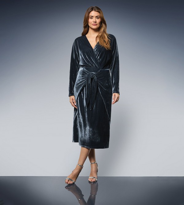 واليس  واليس - رمادي Midi Dresses