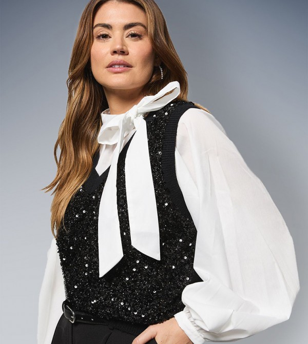 واليس  واليس - أسود V-neck Sweaters