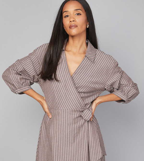 واليس   - بني  Midi Dresses