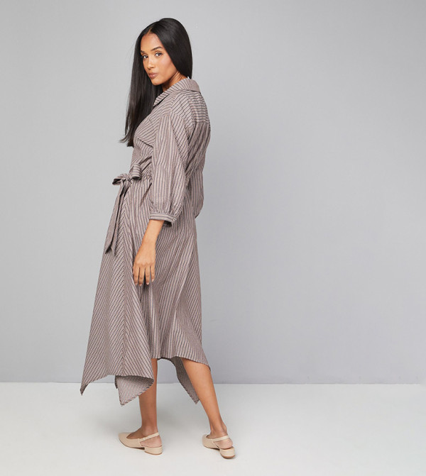 واليس   - بني  Midi Dresses