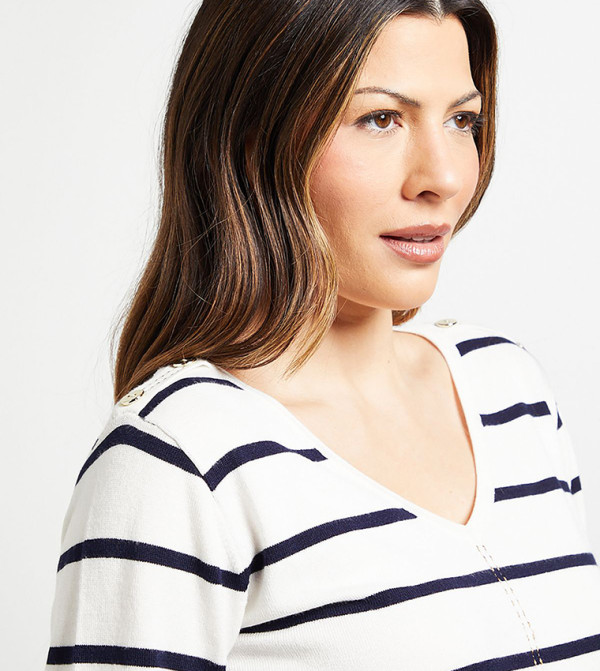 Wallis Wallis - White V-neck Sweaters