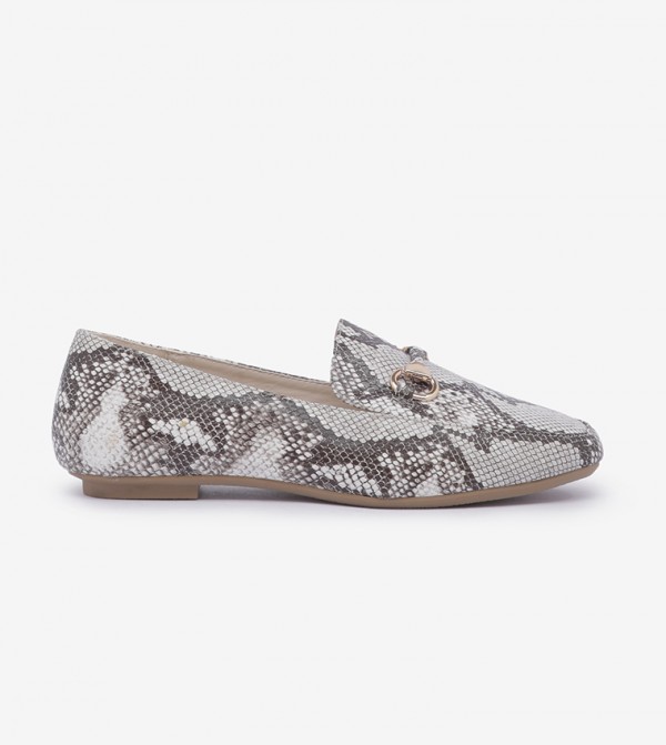 ZAHA @ CCC ZAHA @ CCC - White Sandals