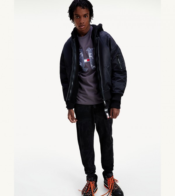 تومي هيلفيغر  - أسود Fashion Hoodie