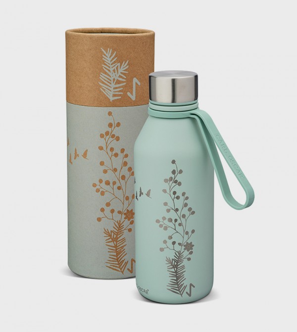 كارل أوسكار  - أخضر زجاجات مياه