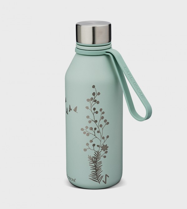 كارل أوسكار  - أخضر زجاجات مياه