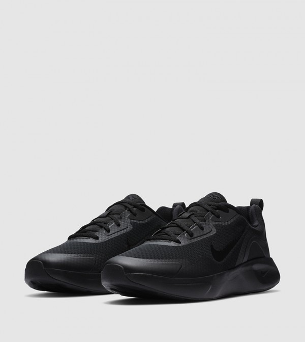 Nike  Sneakers - Black Low Top