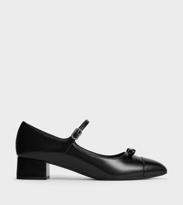 Charles & Keith Charles & Keith - Black Pumps