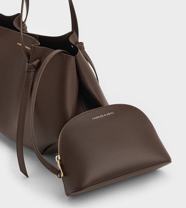 تشارلز آند كيث تشارلز آند كيث - بني حقائب يد كبيرة