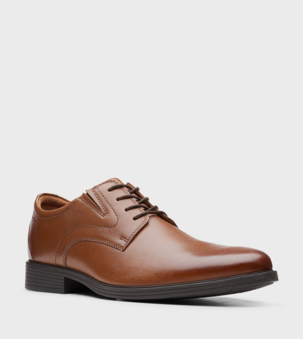 كلاركس   أحذية رسمية  - حنطي Formal Lace-Up Shoes