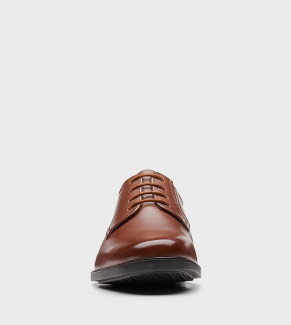 Clarks Clarks - Tan Formal Lace-Up Shoes