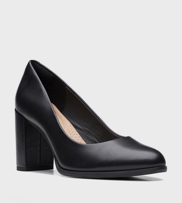 كلاركس كلاركس - أسود أحذية بكعب