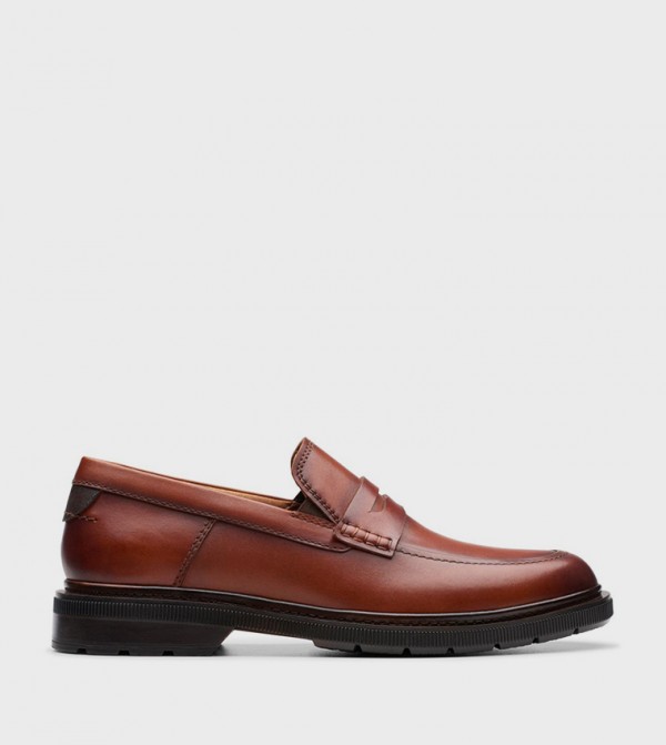 Clarks  Shoes - Tan undefined