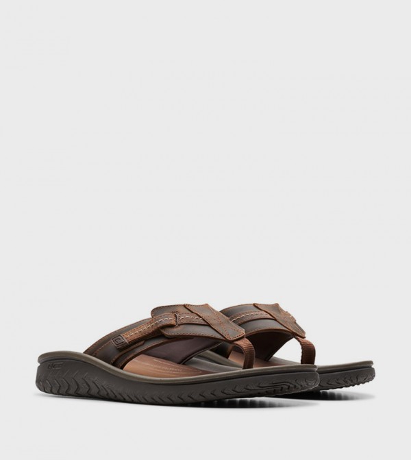 كلاركس   صنادل - بني  صنادل عربية