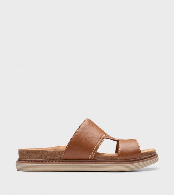 Clarks Clarks - Tan Flat Sandals