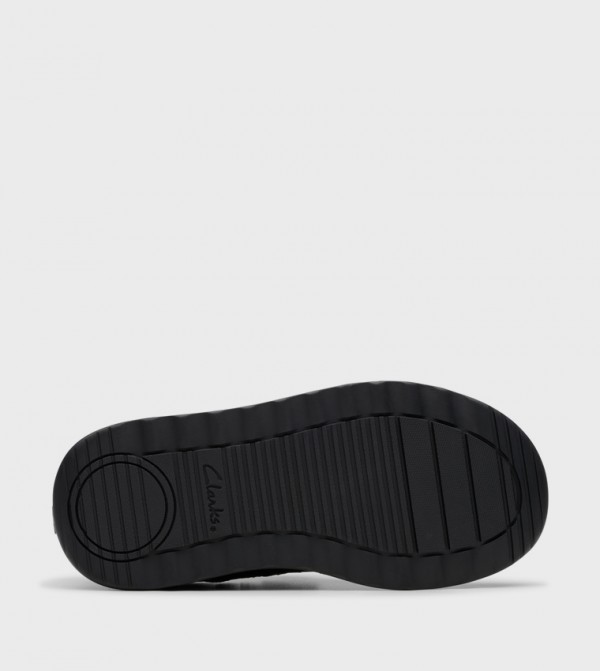 Clarks  Footwear - Black Low Top