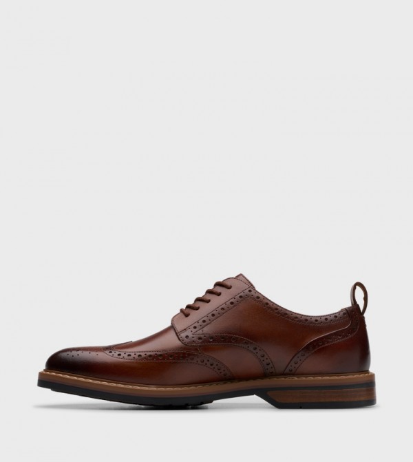 Clarks Clarks - Tan Formal Lace-Up Shoes