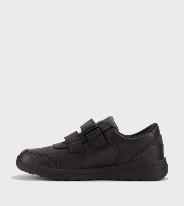 Clarks  Footwear - Black Low Top