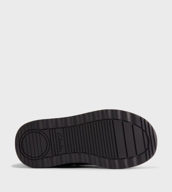 Clarks  Footwear - Black Low Top