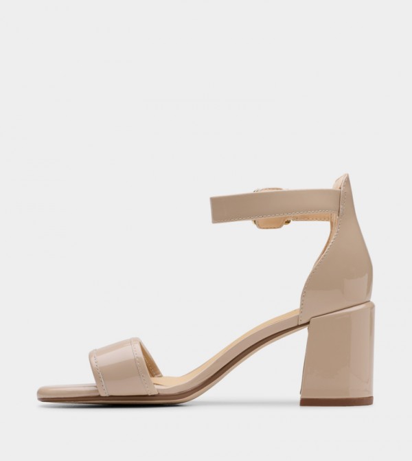 كلاركس - بيج كعب