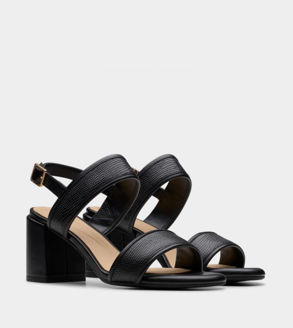 كلاركس - أسود كعب