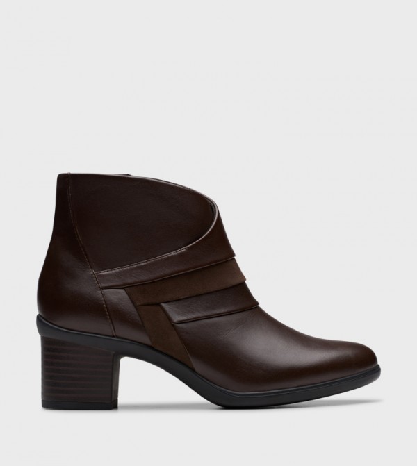 Clarks  Boots - Brown Ankle length Boots