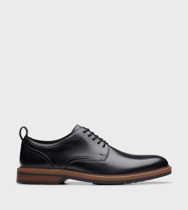 كلاركس  كلاركس  - أسود Formal Lace-Up Shoes