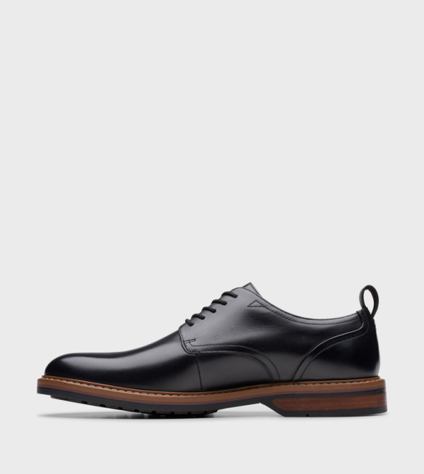 كلاركس  كلاركس  - أسود Formal Lace-Up Shoes
