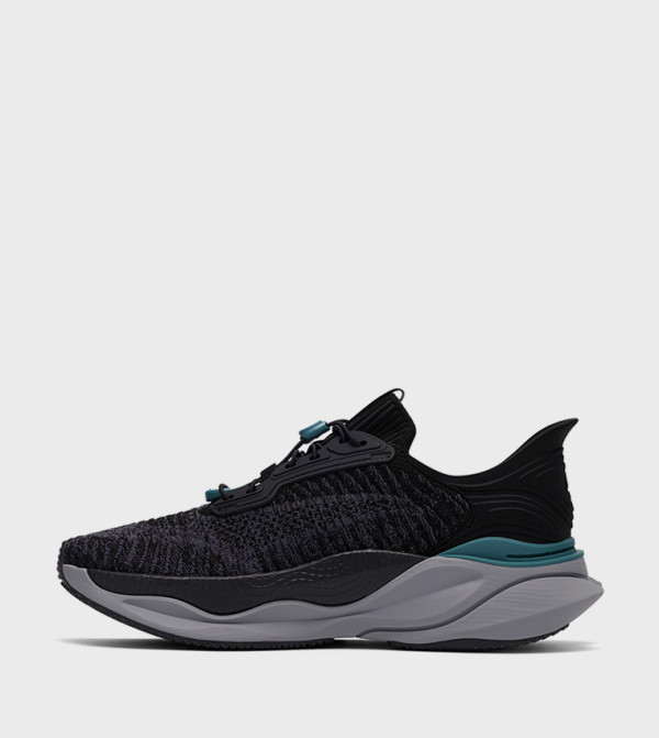 Clarks Sneakers - Black Low Top