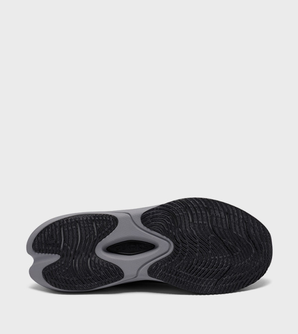 Clarks Sneakers - Black Low Top