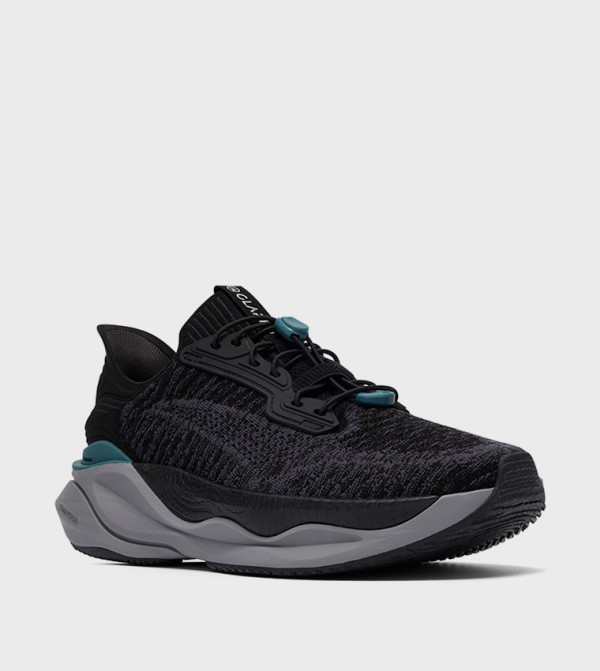 Clarks Sneakers - Black Low Top