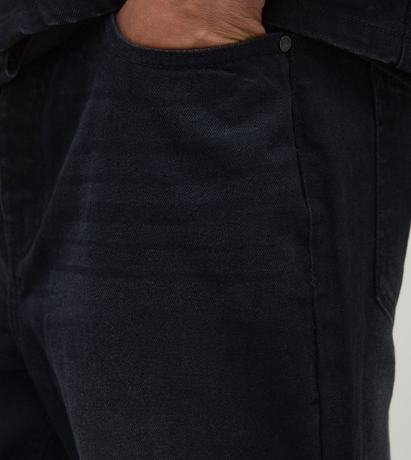 boohooMAN boohooMAN - Black Tapered Jeans